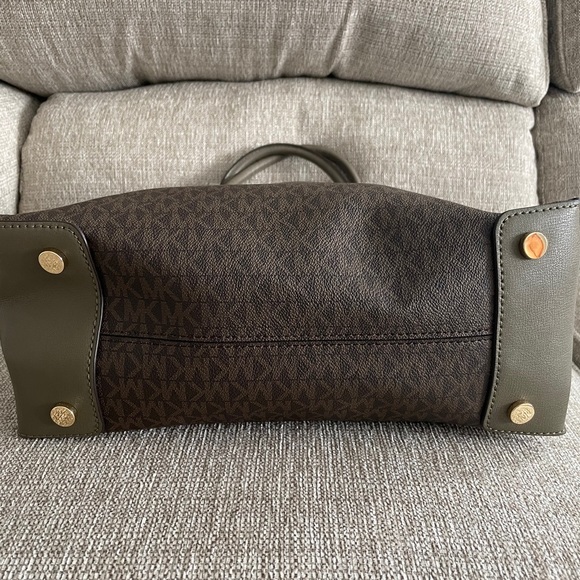 Michael Kors Satchel - Picture 3 of 5